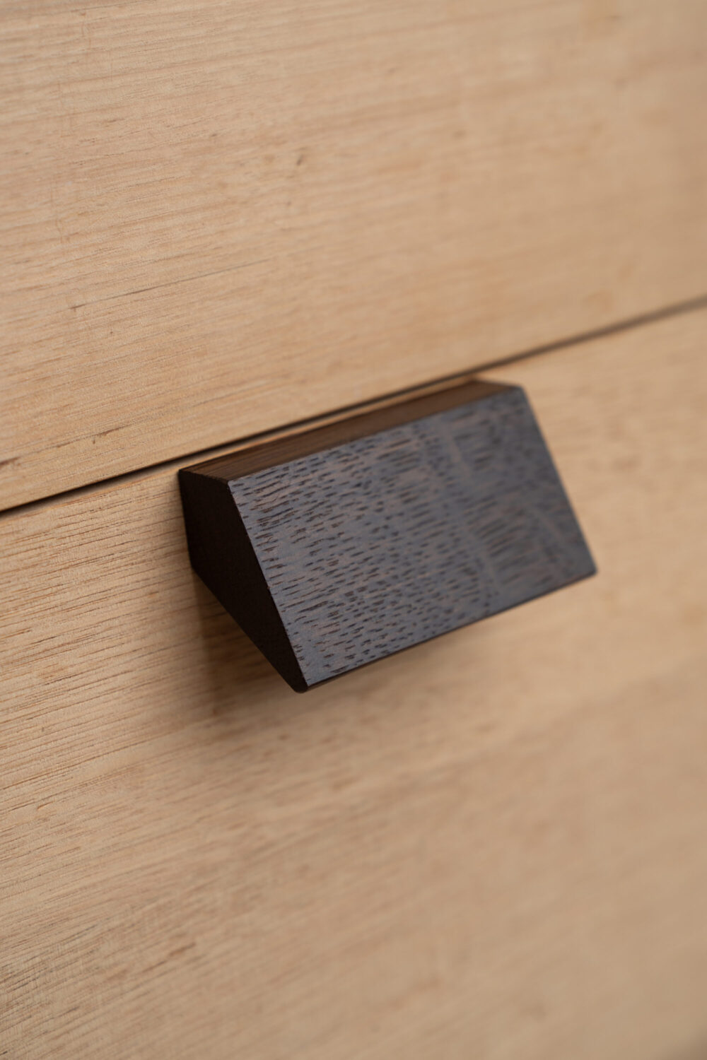 Timber linear joinery handle in Smoked European Oakby IN-TERIA